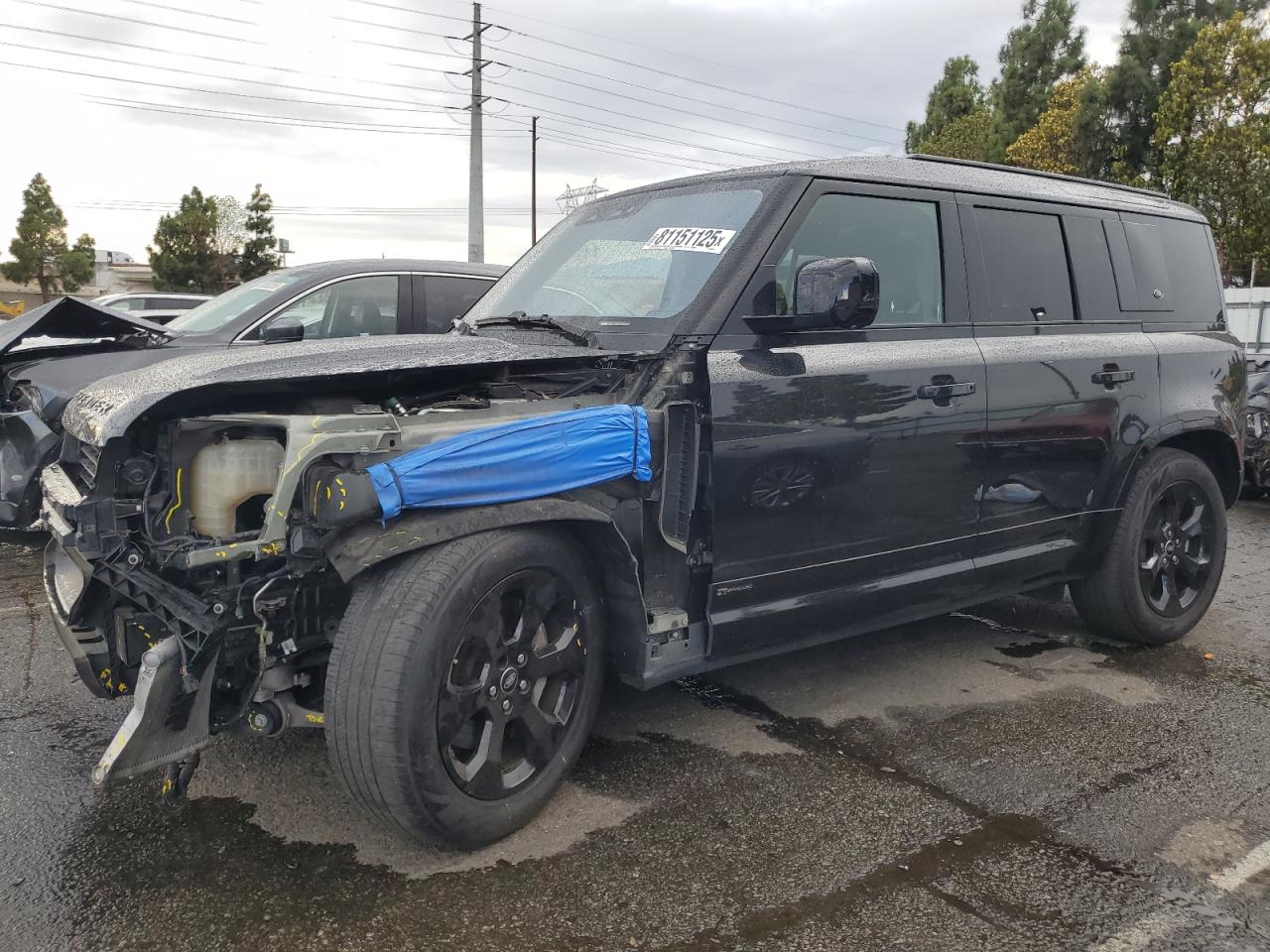 2021 Land Rover Defender, VIN SALE3ERU4M2035823 — Перед