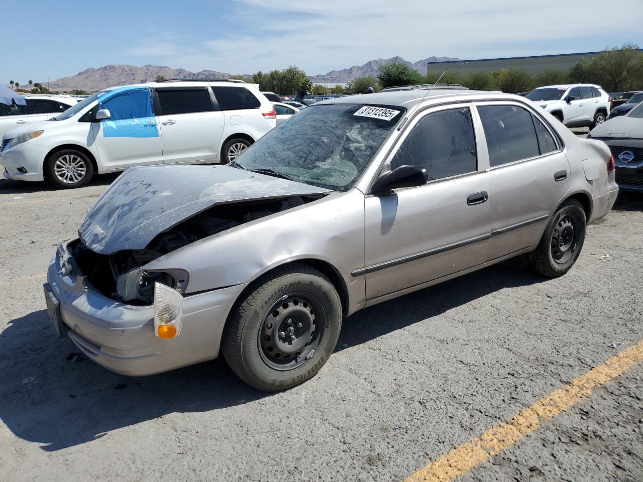 1998 Toyota Corolla VE, VIN 1NXBR12E0WZ045434 — Front end