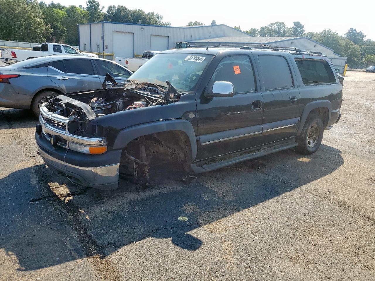 2002 Chevrolet Suburban LT, VIN 3GNEC16Z02G233259 — Stripped