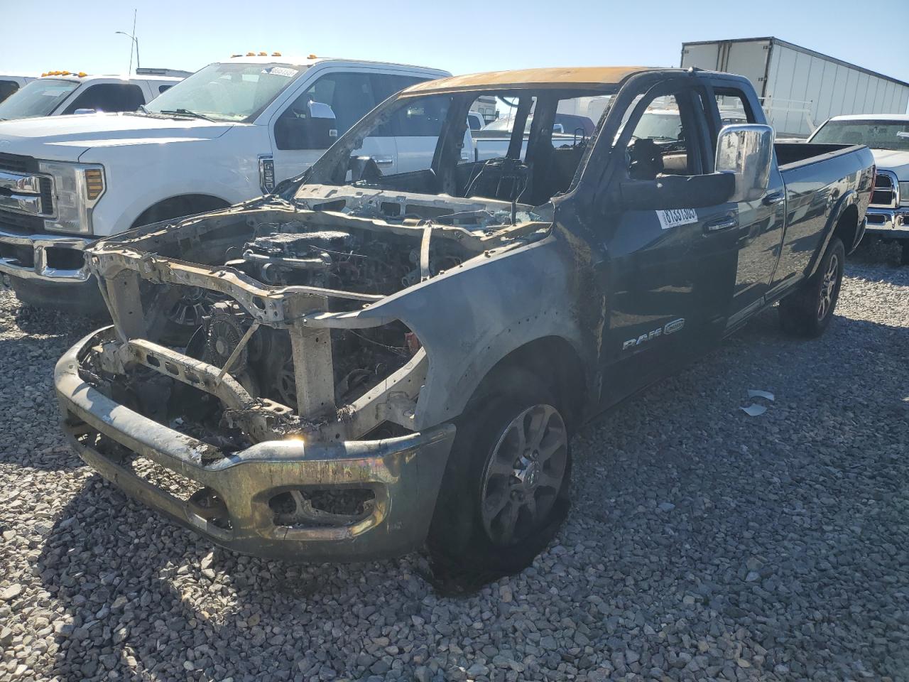 2019 Ram 3500 Longhorn, VIN 3C63R3KLXKG517145 — Пожар