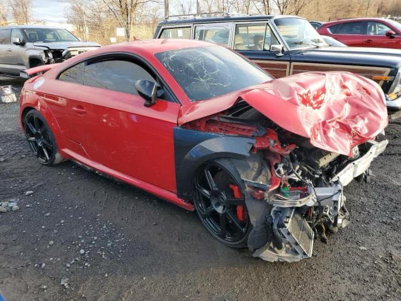 2022 Audi TT RS, VIN WUAASAFV8N1900592 — Перед