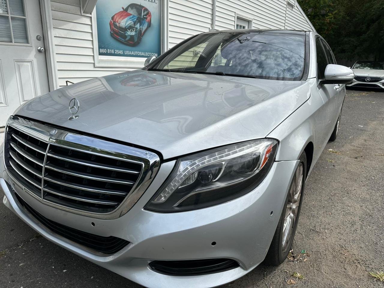 2015 Mercedes-Benz S 550, VIN WDDUG8FB9FA127696 — Front end