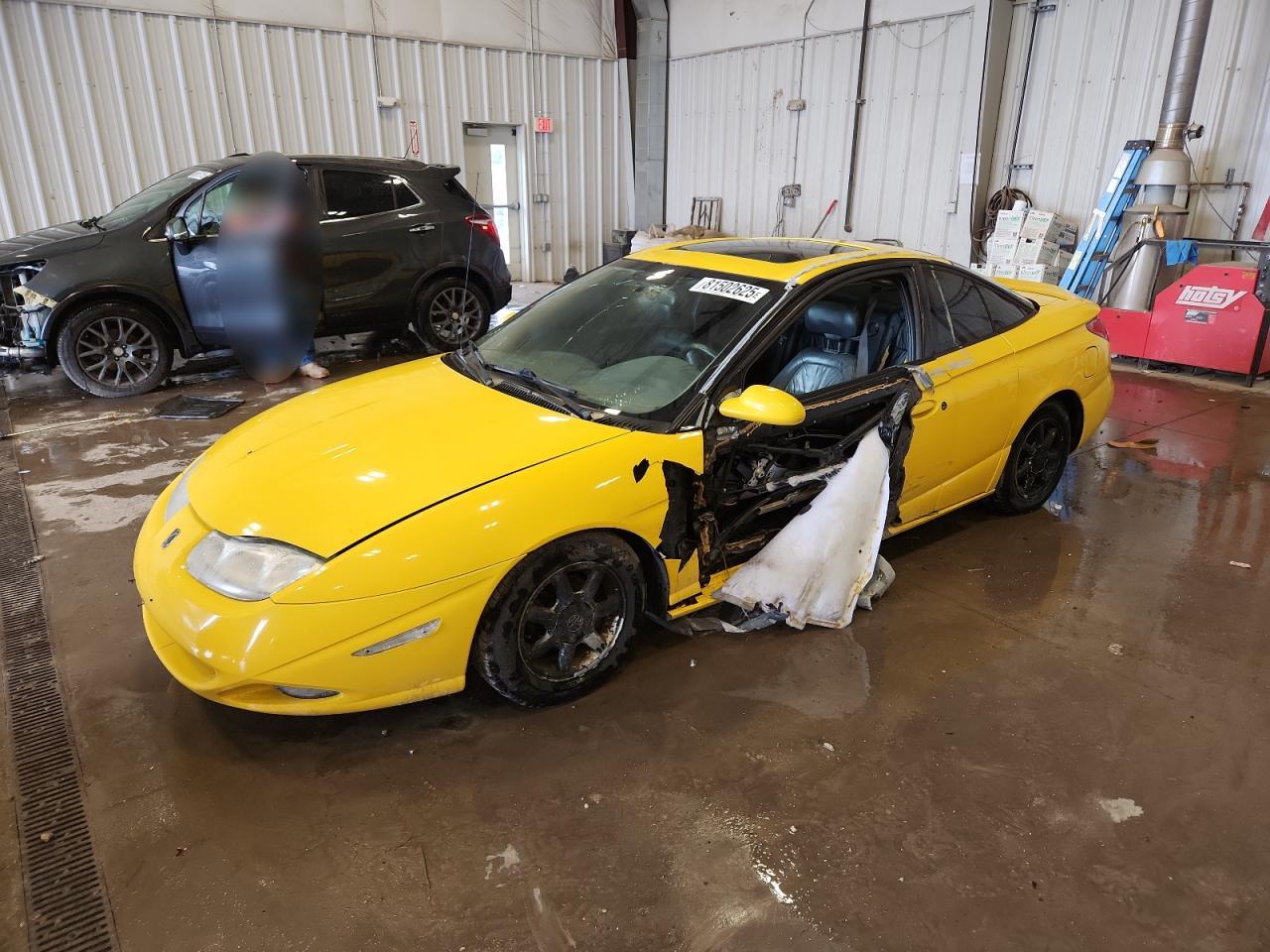 2001 Saturn SC, VIN 1G8ZR14751Z333585 — Side