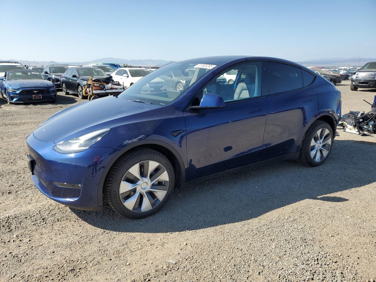 2022 Tesla Model Y Long Range, VIN 7SAYGDEE7NF369556 — Auction photo