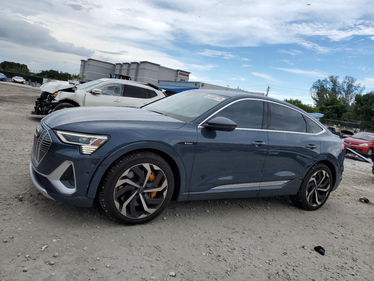 2020 Audi e-tron S line Prestige, VIN WA13ABGE0LB033607 — Side