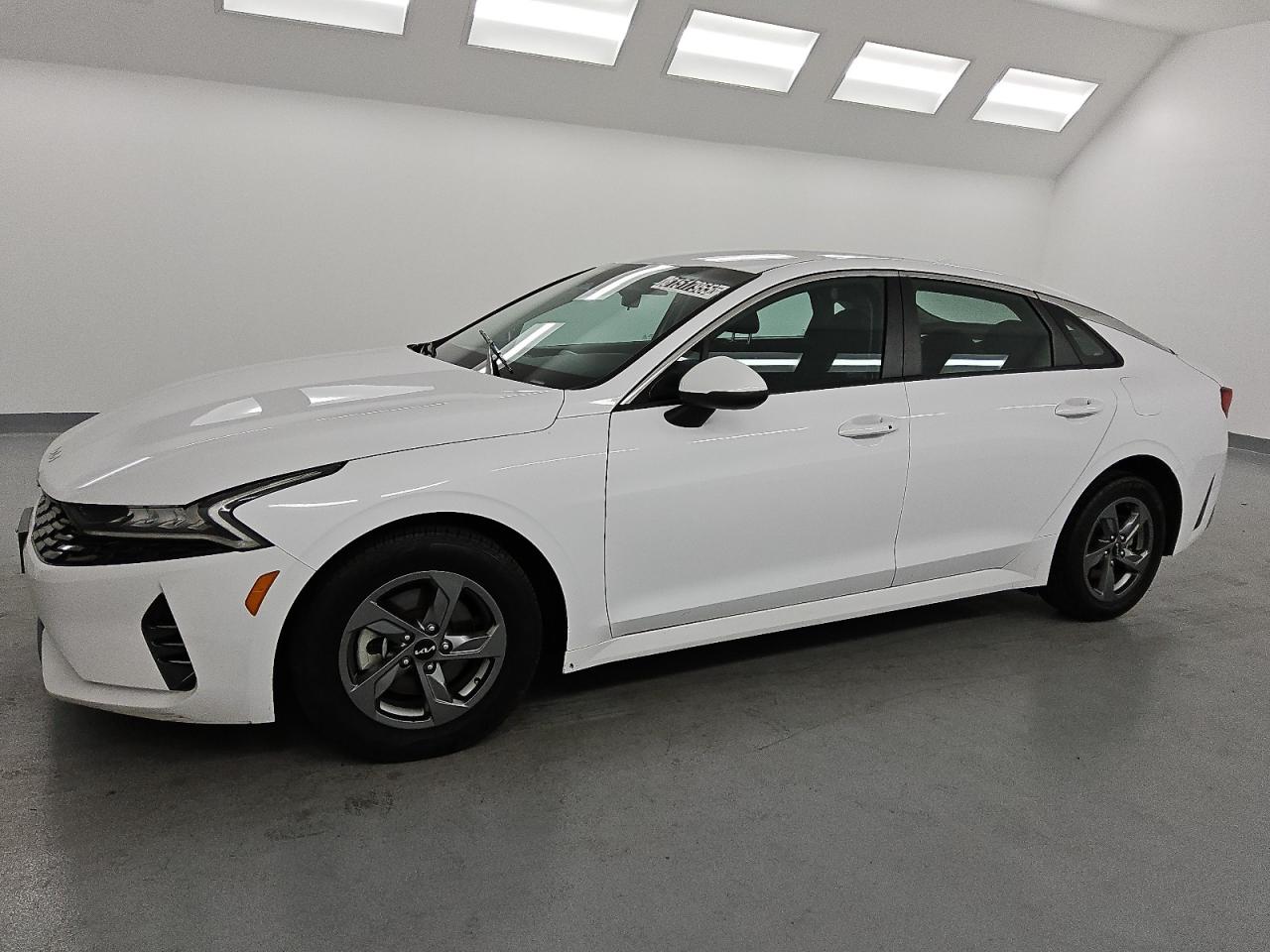 2023 Kia K5 LXS, VIN 5XXG14J25PG204806 — Undercarriage