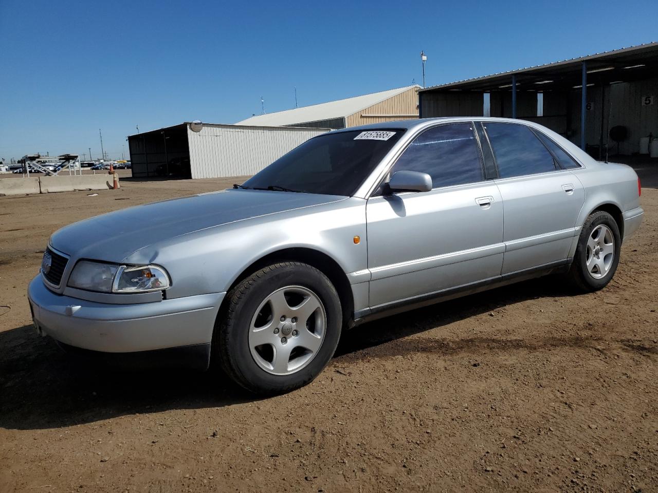 1998 Audi A8, VIN WAUBG74D7WN001472 — Front end
