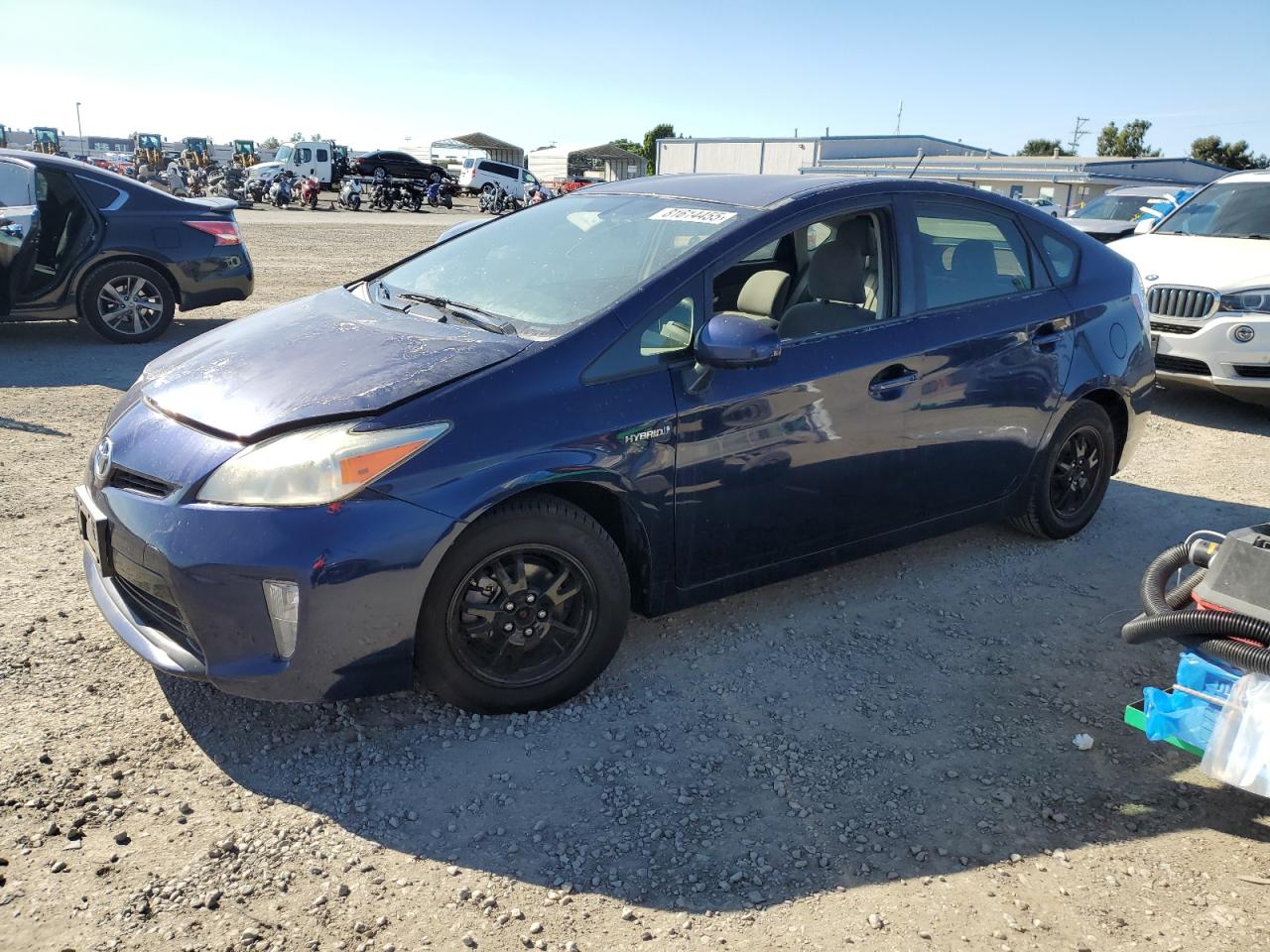 2013 Toyota Prius One, VIN JTDKN3DU6D1619601 — Мелкие вмятины и царапины