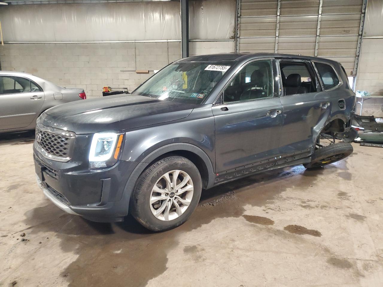 2020 Kia Telluride LX, VIN 5XYP2DHC0LG039832 — Side