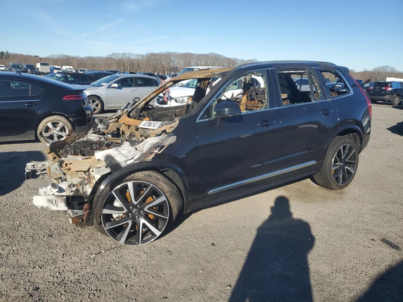 2024 Volvo XC90 Plus Bright Theme, VIN YV4L12PE4R1226179 — Burn