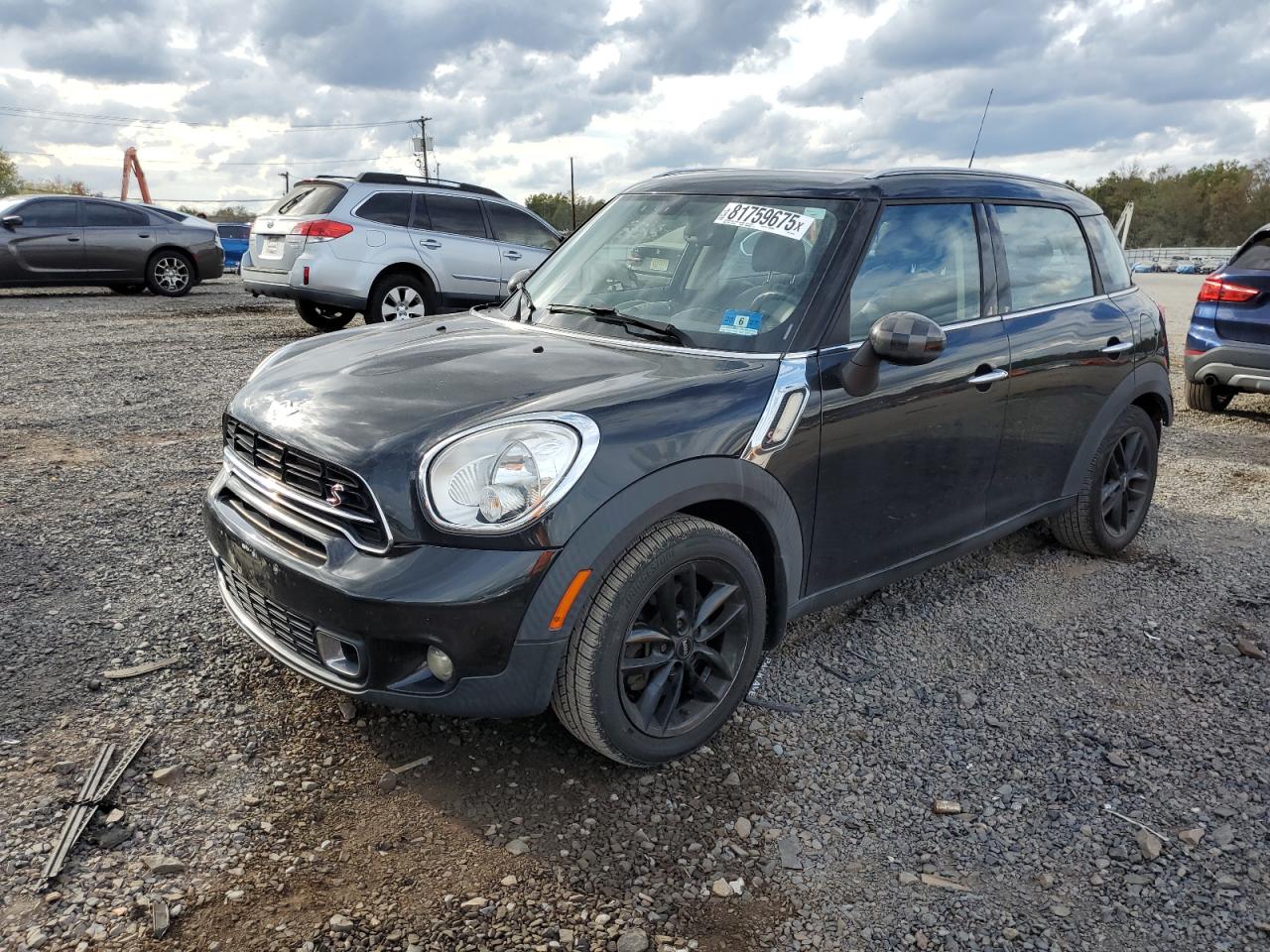 2016 MINI Countryman S, VIN WMWZC3C54GWT07019 — Minor dents and scratches