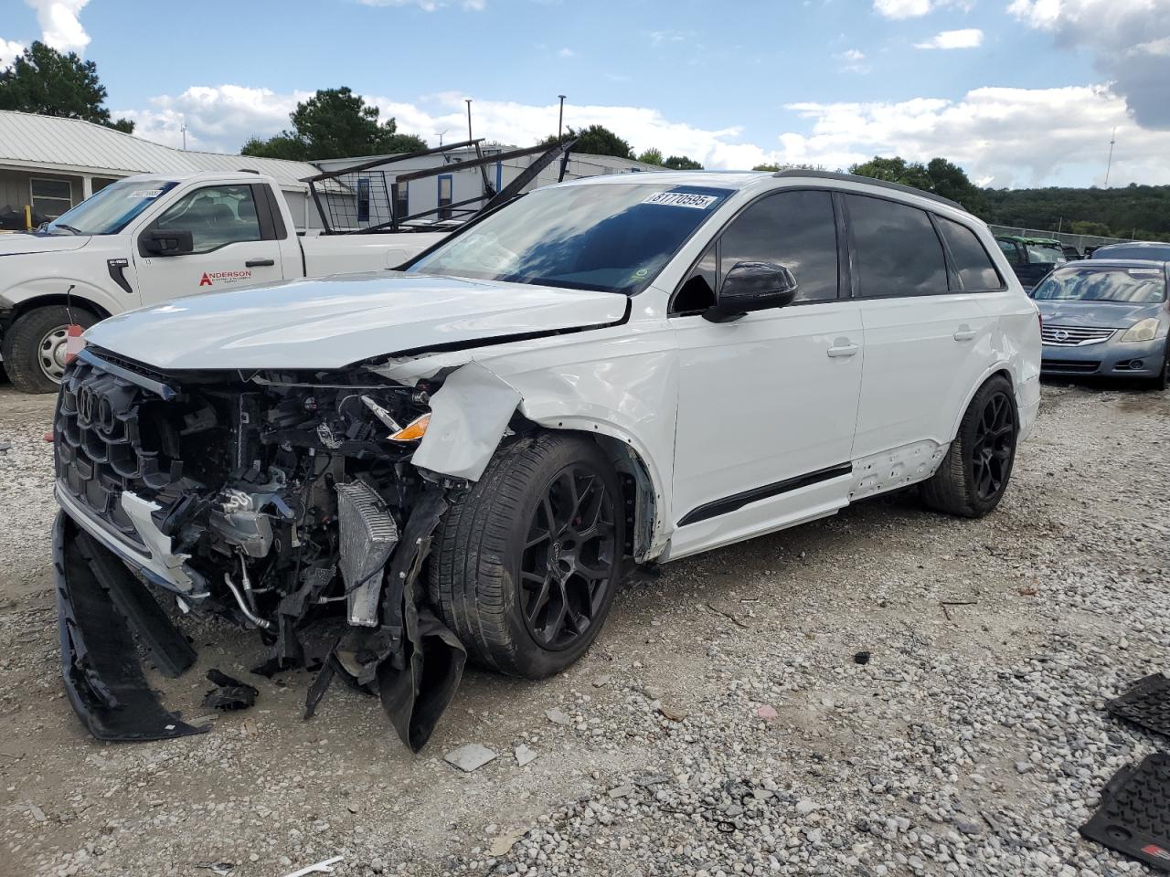 2025 Audi SQ7 Premium Plus, VIN WA1AWBF70SD002775 — Front end