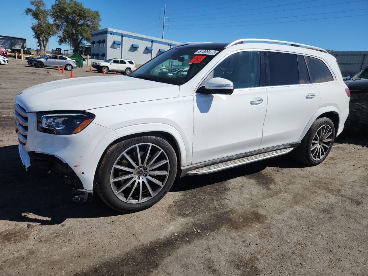 2025 Mercedes-Benz GLS 450, VIN 4JGFF5KE9SB355525 — Перед