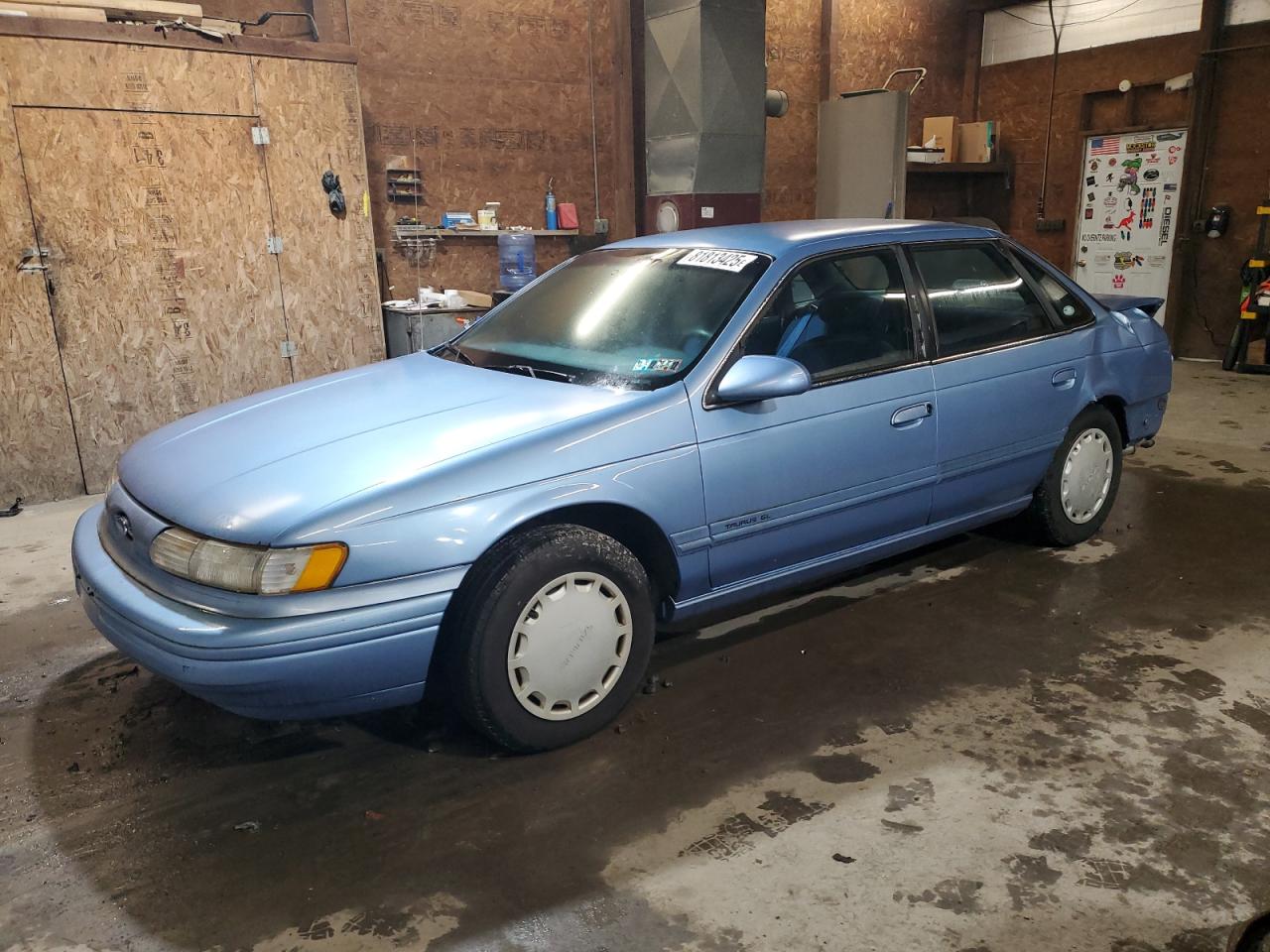 1994 Ford Taurus GL, VIN 1FALP52U7RA157642 — Rear end