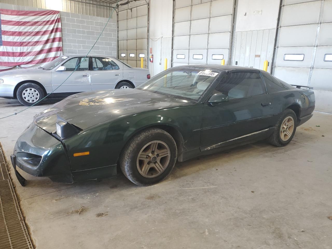 1991 Pontiac Firebird, VIN 1G2FS23E8ML229283 — Front end