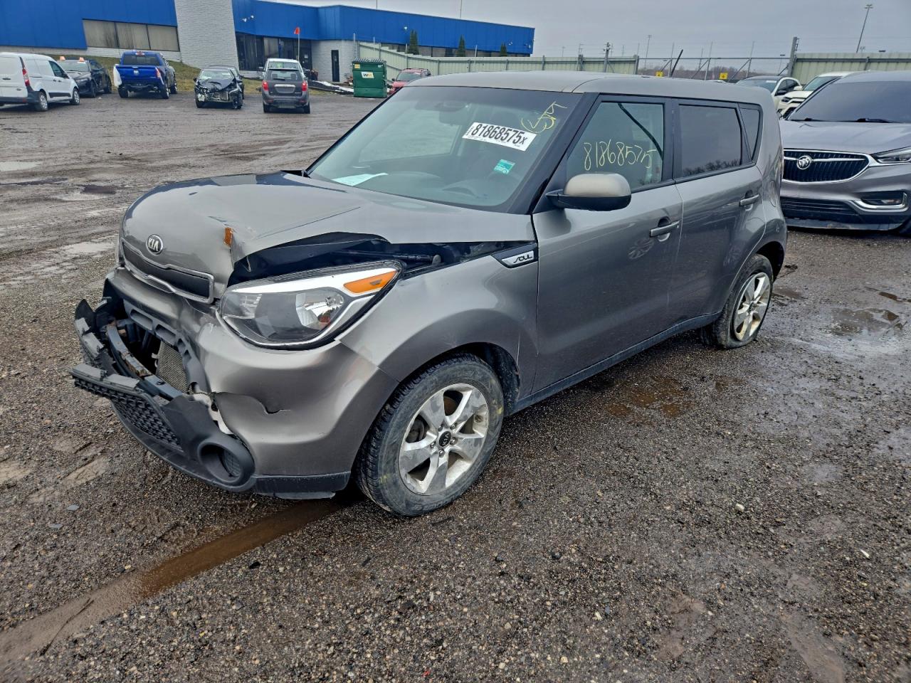 2016 Kia Soul, VIN KNDJN2A29G7409326 — Front end