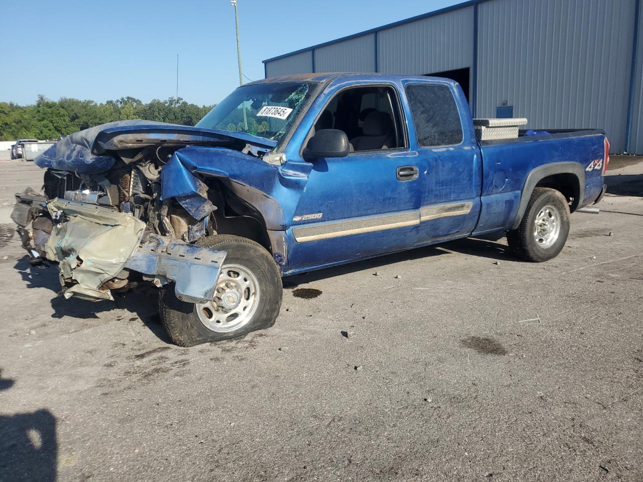 2003 Chevrolet Silverado 2500 LS, VIN 1GCGK29U93Z225026 — Front end