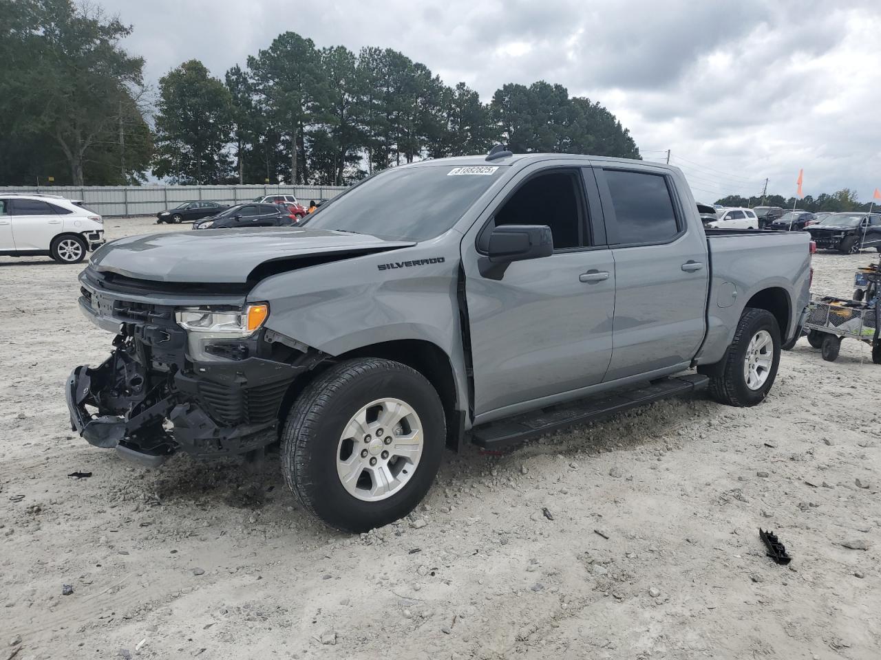 2025 Chevrolet Silverado 1500 RST, VIN 2GCPADED4S1157651 — Перед