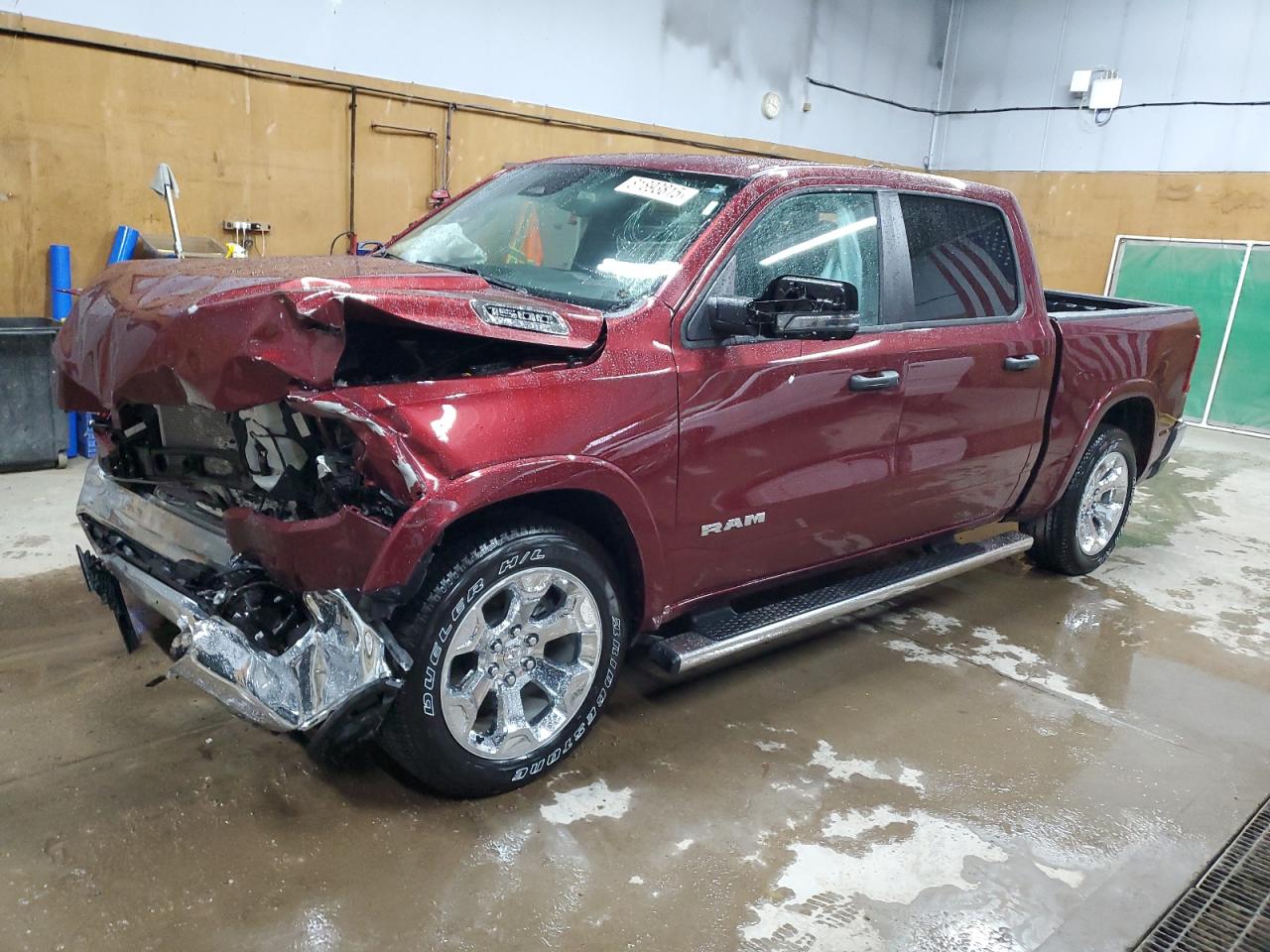 2025 Ram 1500 Big Horn, VIN 1C6SRFFP8SN529697 — Перед