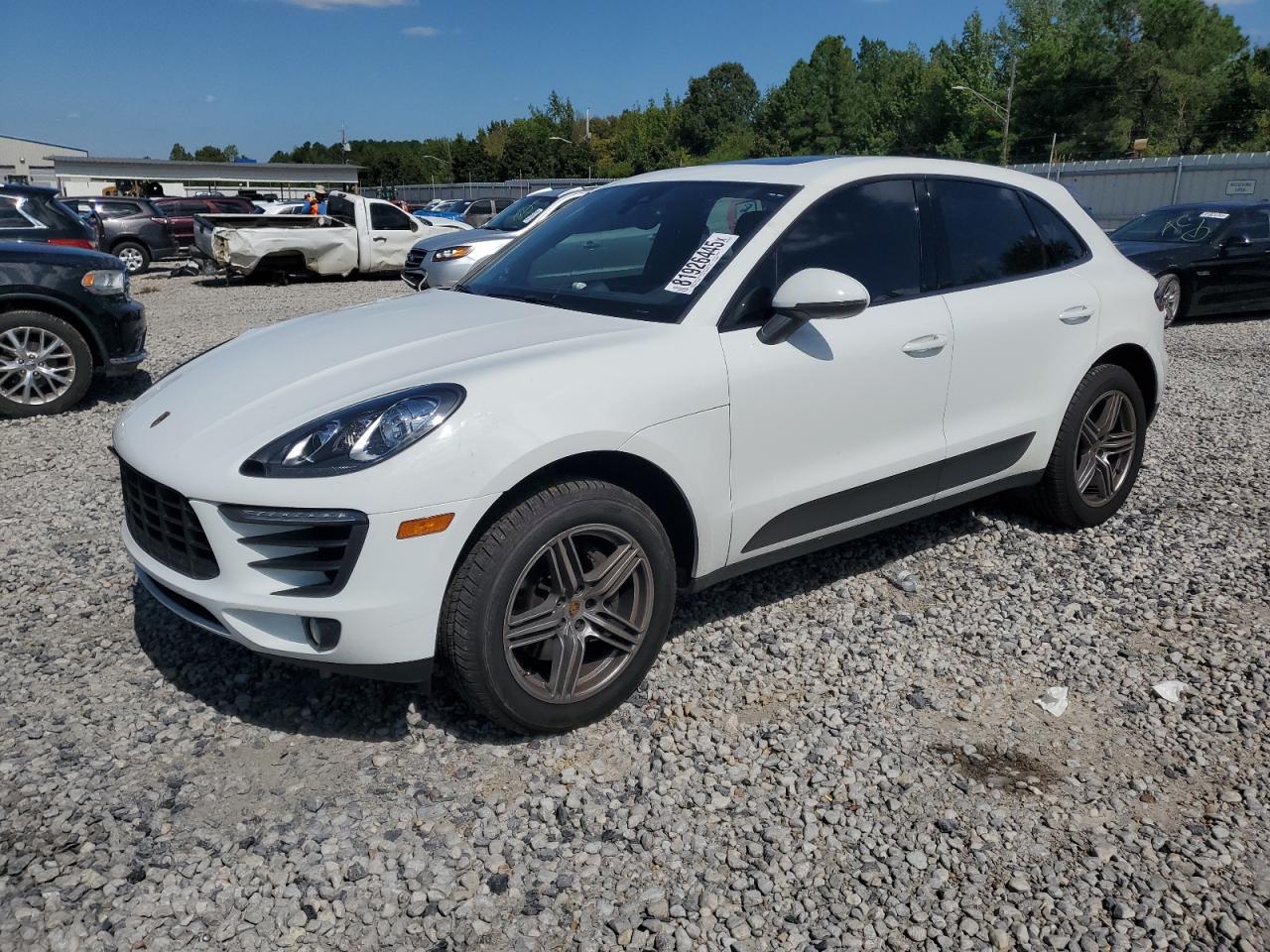 2017 Porsche Macan, VIN WP1AA2A56HLB00202 — Front end