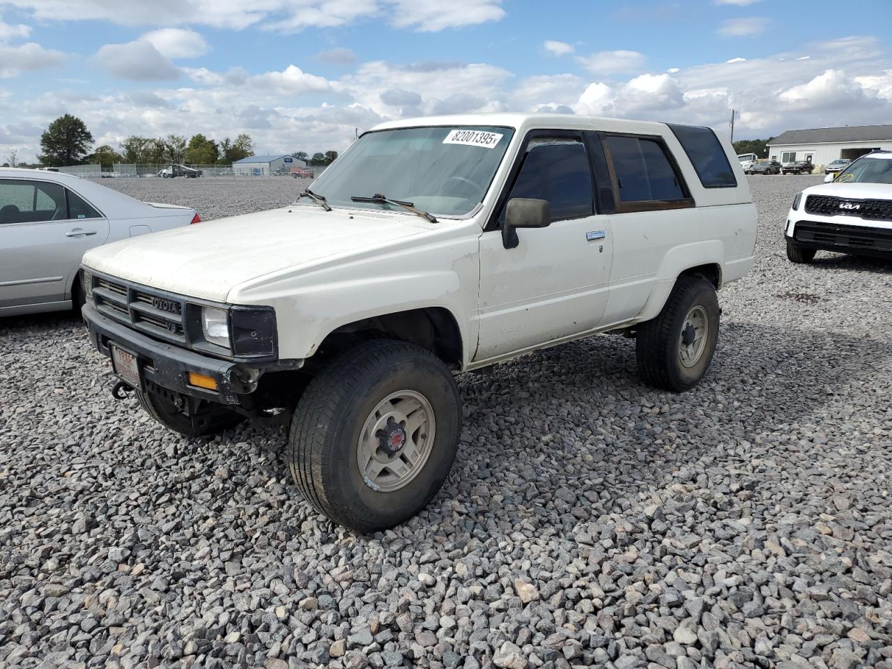 1988 Toyota 4Runner, VIN JT3VN66W8J0019827 — Front end