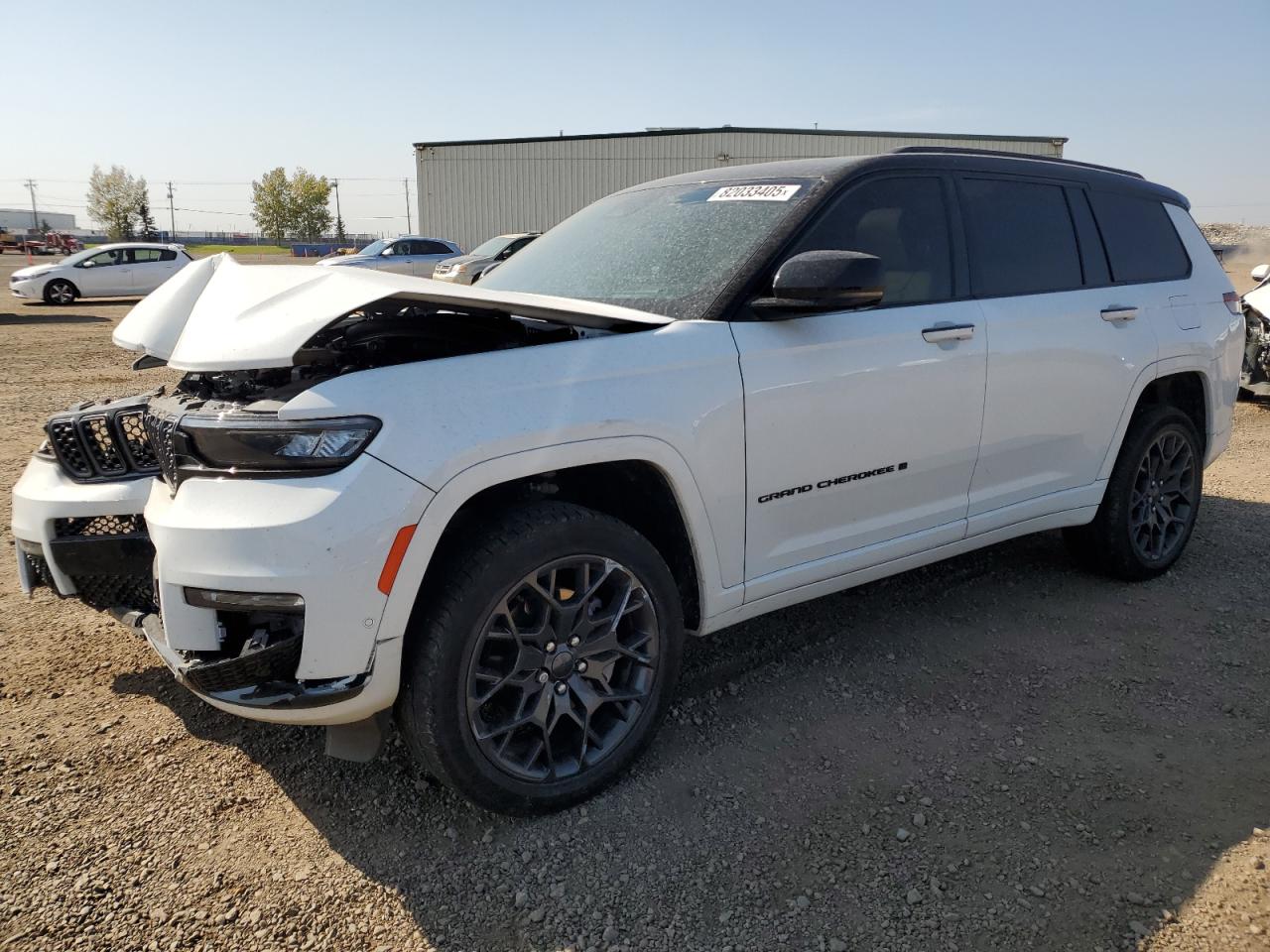 2024 Jeep Grand Cherokee Summit Reserve, VIN 1C4RJKEG8R8567156 — Front end