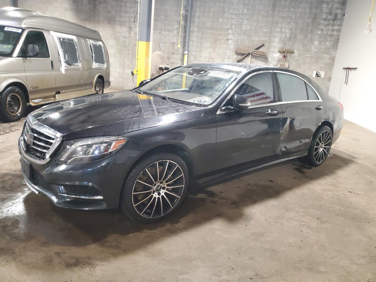 2015 Mercedes-Benz S 550, VIN WDDUG8FB6FA074925 — Side