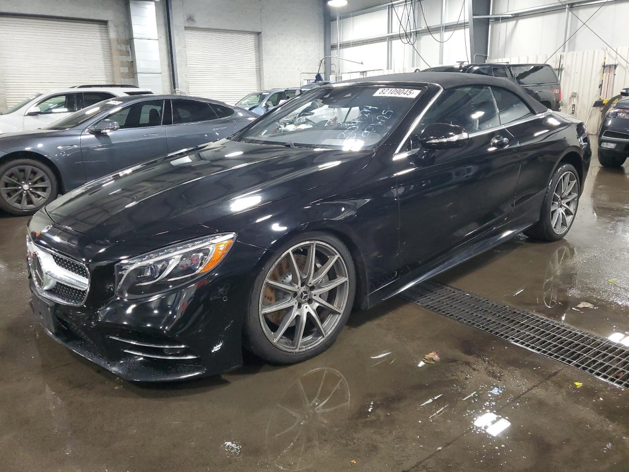 2019 Mercedes-Benz S 560, VIN WDDXK8DB6KA035745 — Front end