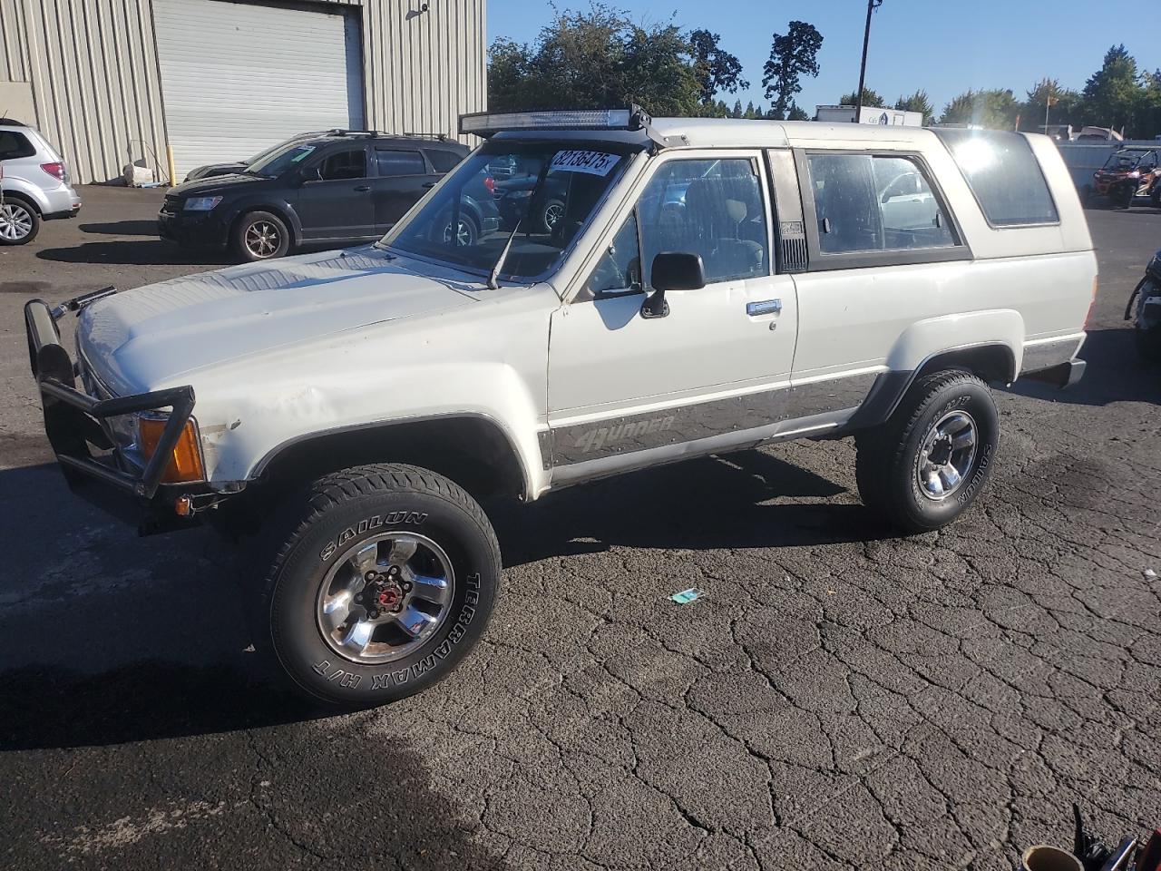 1986 Toyota 4Runner, VIN JT4RN62D3G0090234 — Front end