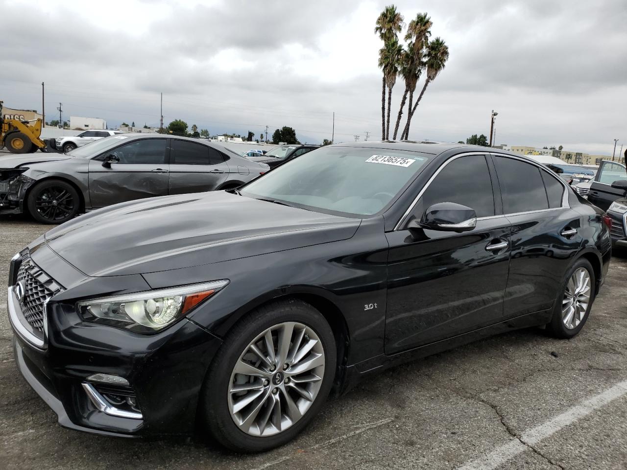 2018 Infiniti Q50 Luxe, VIN JN1EV7APXJM362667 — Front end