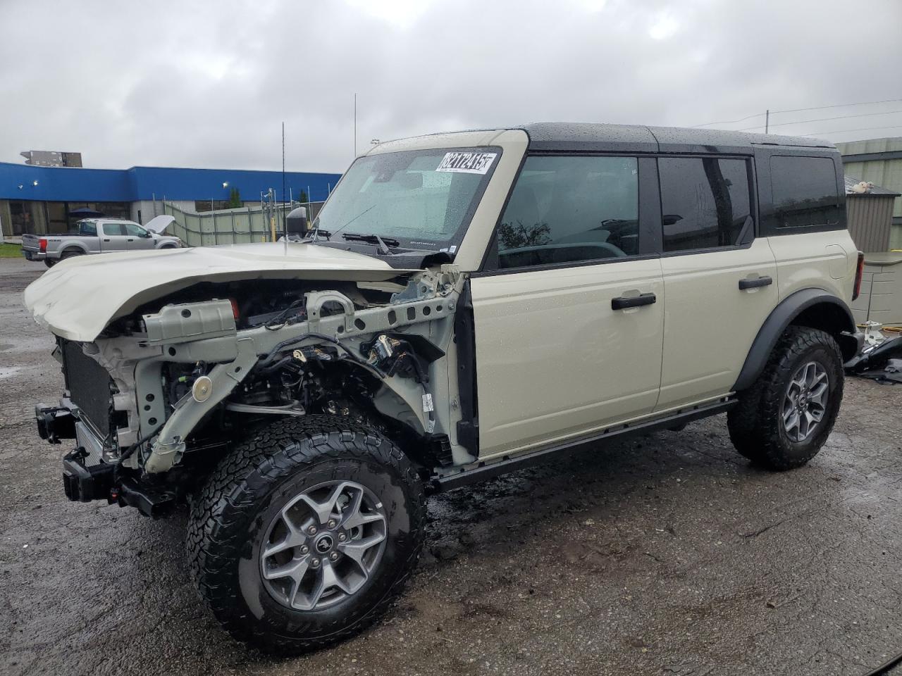 2025 Ford Bronco Badlands, VIN 1FMEE9BP4SLA56431 — Front end