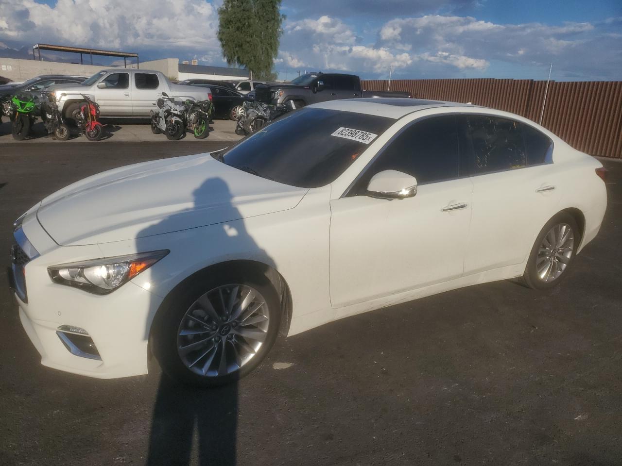 2021 Infiniti Q50 Luxe, VIN JN1EV7BR4MM756234 — Мелкие вмятины и царапины