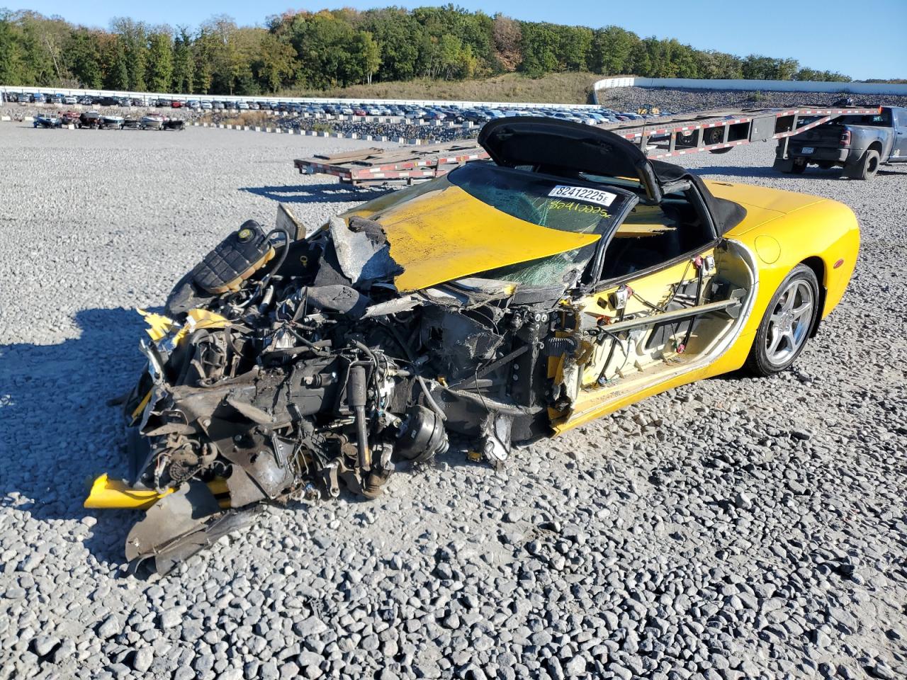 2000 Chevrolet Corvette, VIN 1G1YY32GXY5127661 — Front end