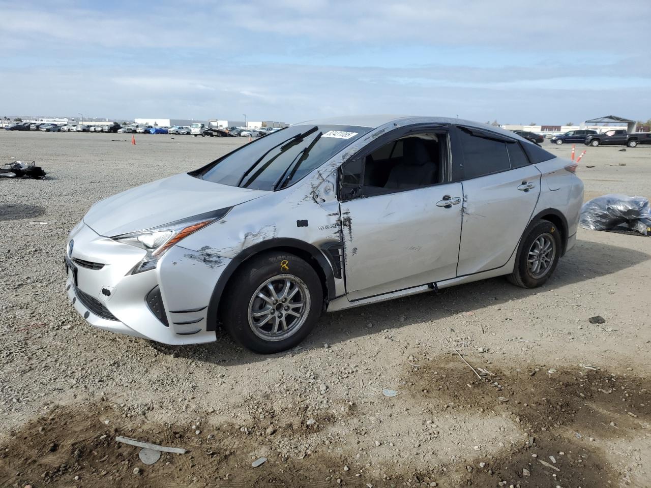 2017 Toyota Prius Two, VIN JTDKBRFU5H3031062 — Front end