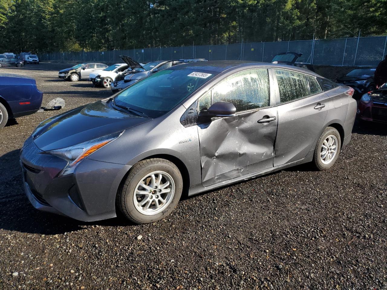 2017 Toyota Prius Two Eco, VIN JTDKARFU5H3543939 — Side