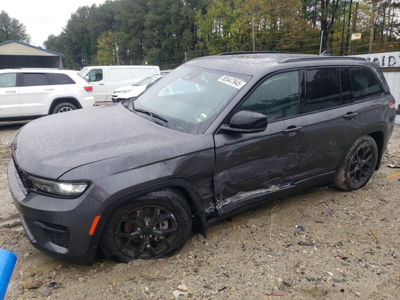 2025 Jeep Grand Cherokee Altitude X, VIN 1C4RJHAG2SC291455 — Front end