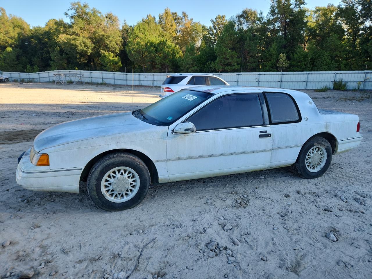 1993 Mercury Cougar, VIN 1MEPM6242PH666356 — Перед
