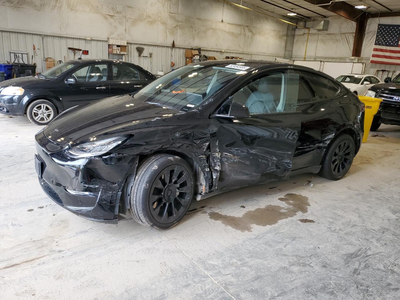 2022 Tesla Model Y Long Range, VIN 7SAYGDEE2NF365785 — Front end
