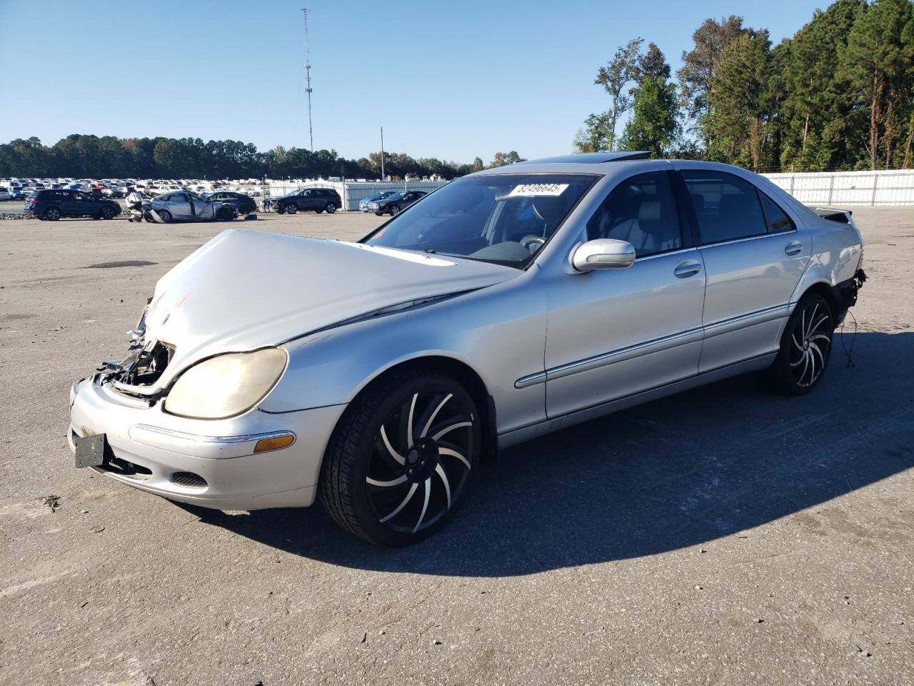 2001 Mercedes-Benz S 320/430/500, VIN WDBNG70J81A215316 — Front end