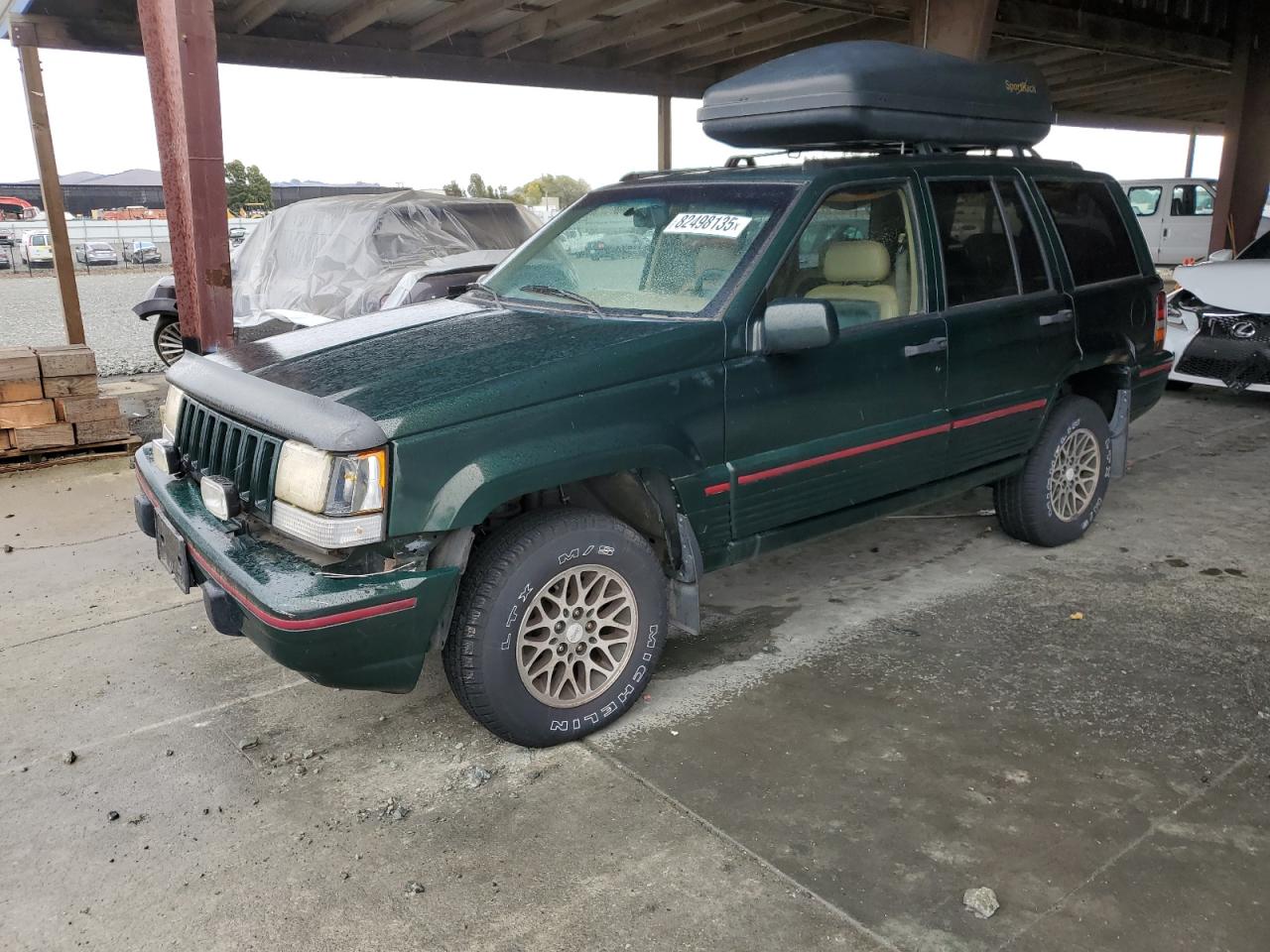 1995 Jeep Grand Cherokee Limited, VIN 1J4GZ78S1SC528371 — Front end