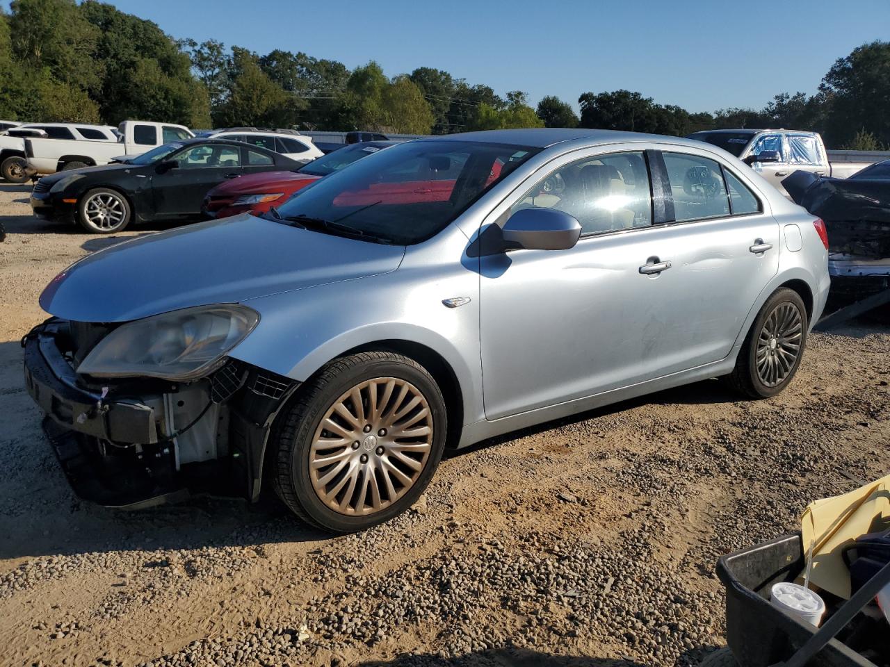 2012 Suzuki Kizashi SE, VIN JS2RE9A33C6100834 — Front end
