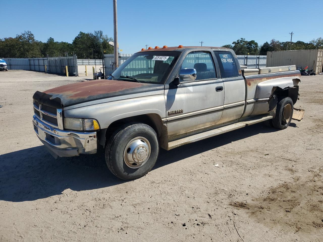 1996 Dodge 3500, VIN 3B7MC33C3TM176218 — Side