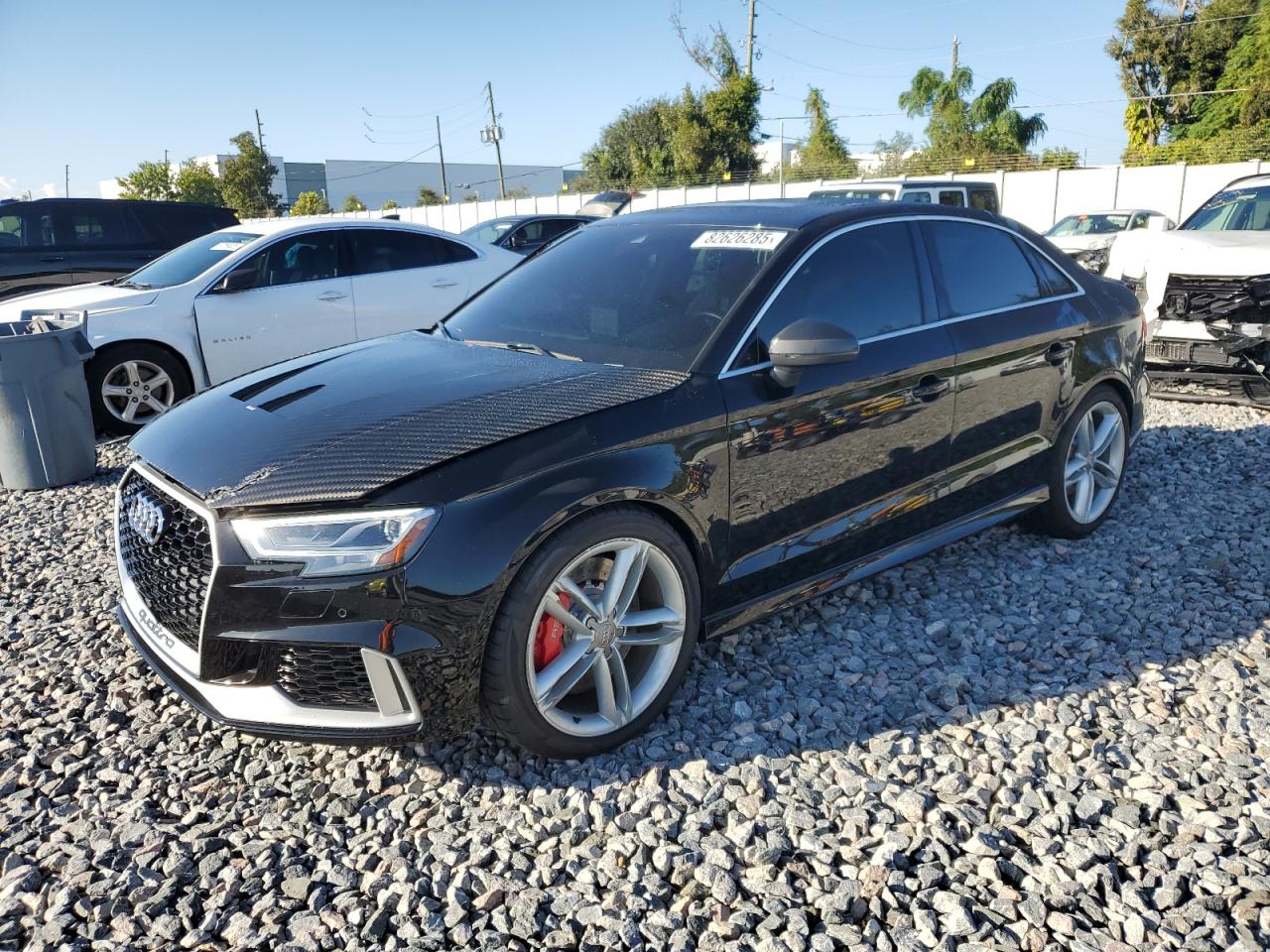 2020 Audi RS 3, VIN WUABWGFF9LA901459 — Бок