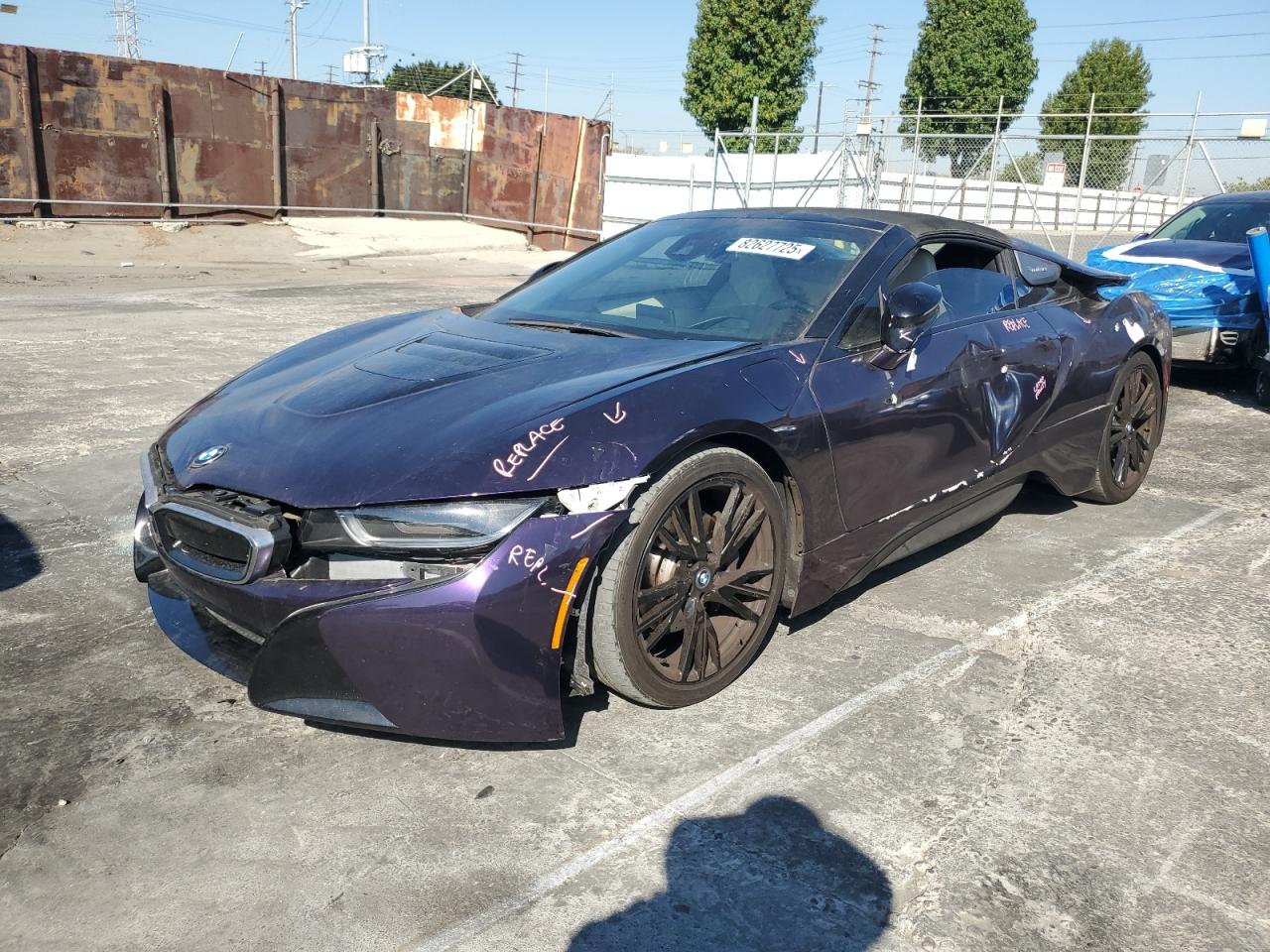 2019 BMW i8, VIN WBY2Z6C54KVB82916 — Front end