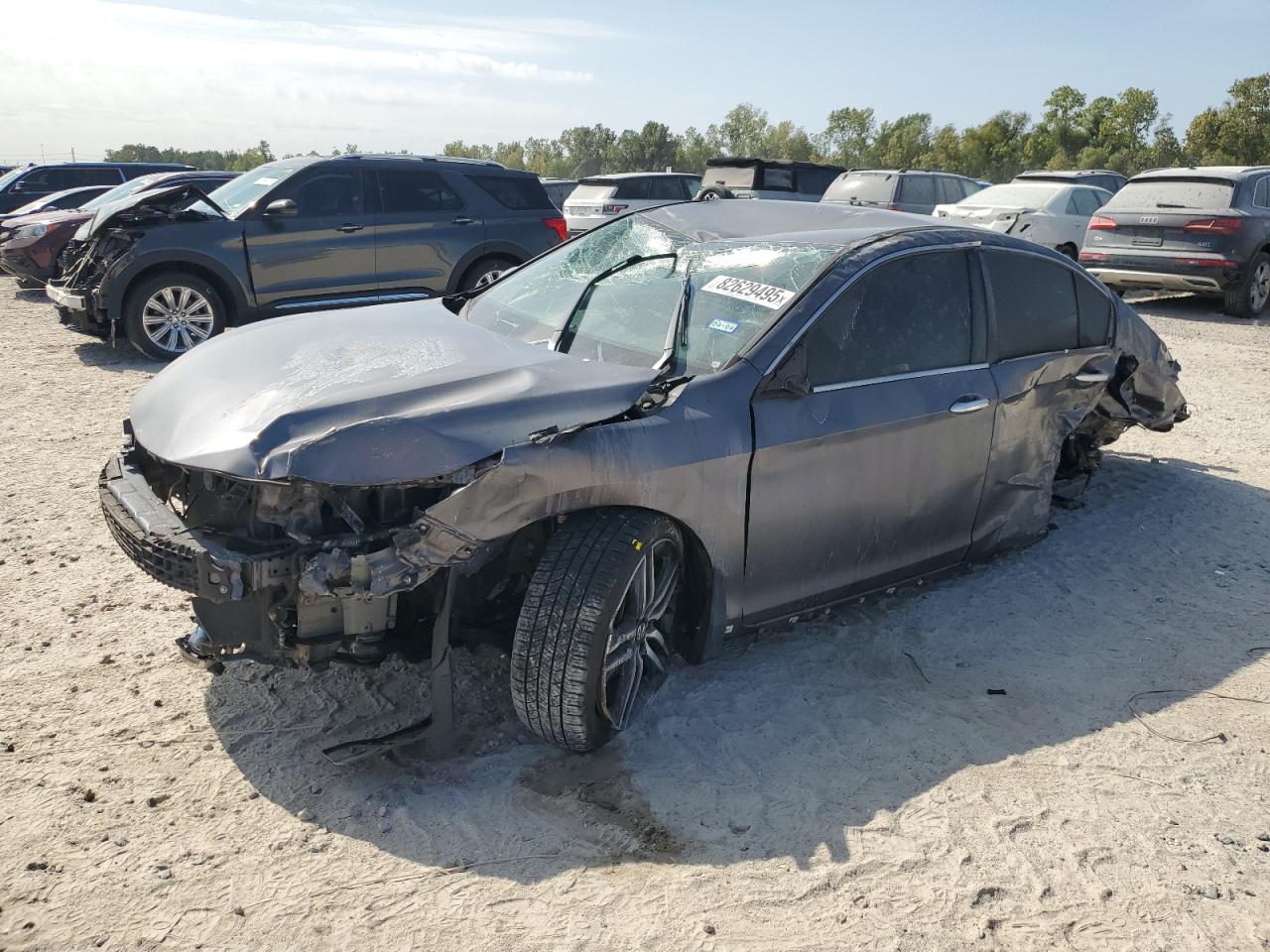 2016 Honda Accord Sport, VIN 1HGCR2F56GA164764 — Side