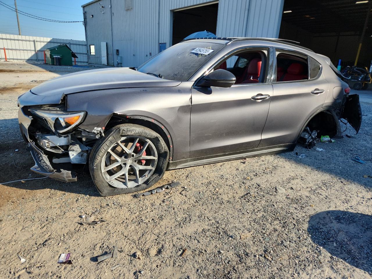 2020 Alfa Romeo Stelvio, VIN ZASPAJAN2L7C96833 — Rear end