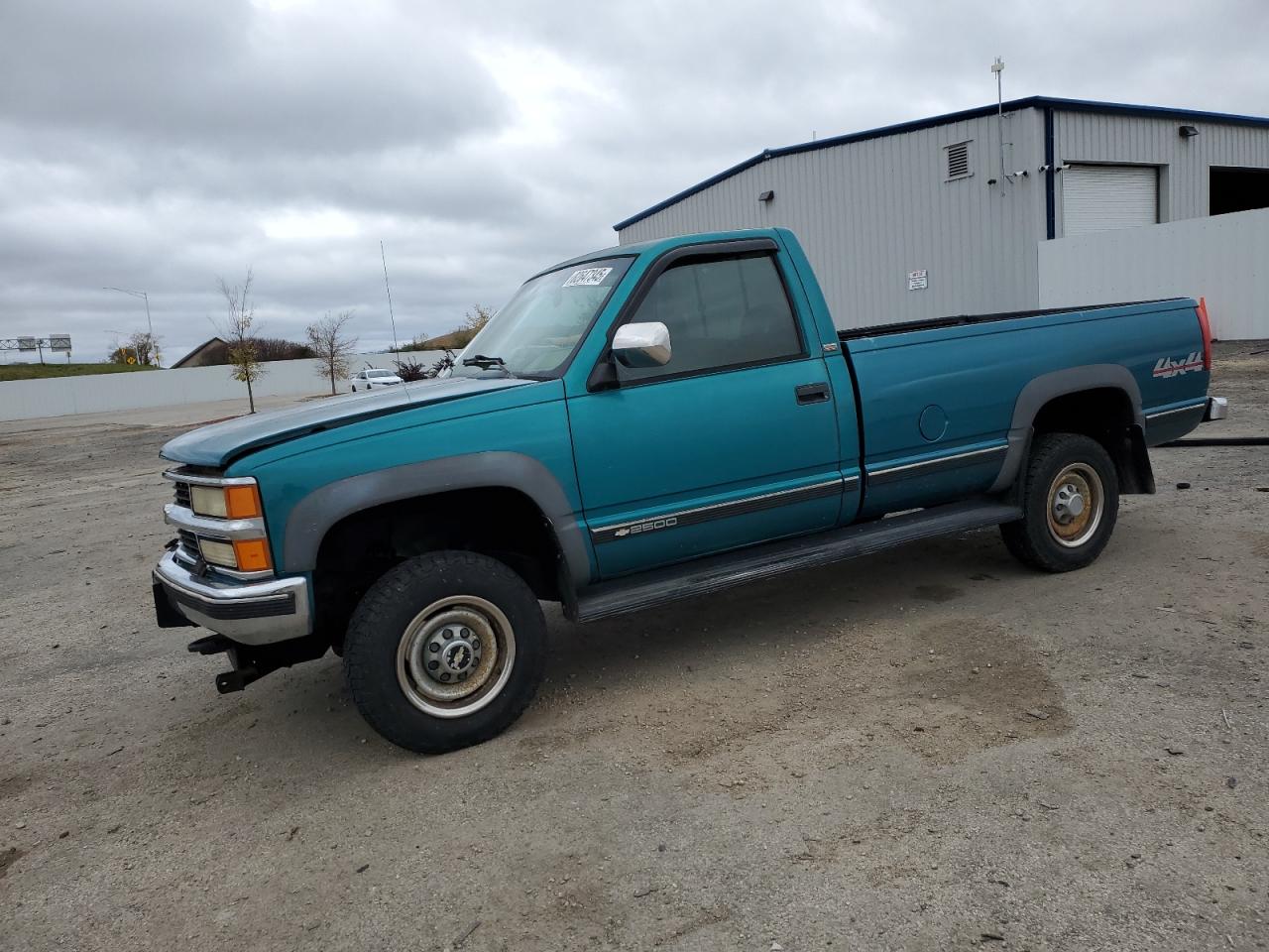 1994 Chevrolet K2500, VIN 1GCGK24K0RE263881 — Front end