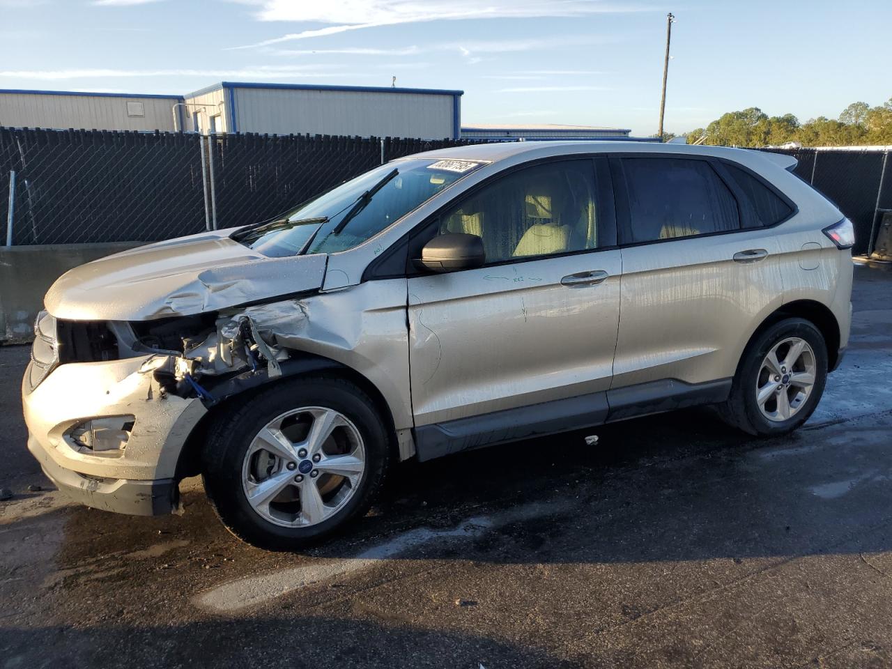 2017 Ford Edge SE, VIN 2FMPK3G91HBB34598 — Front end