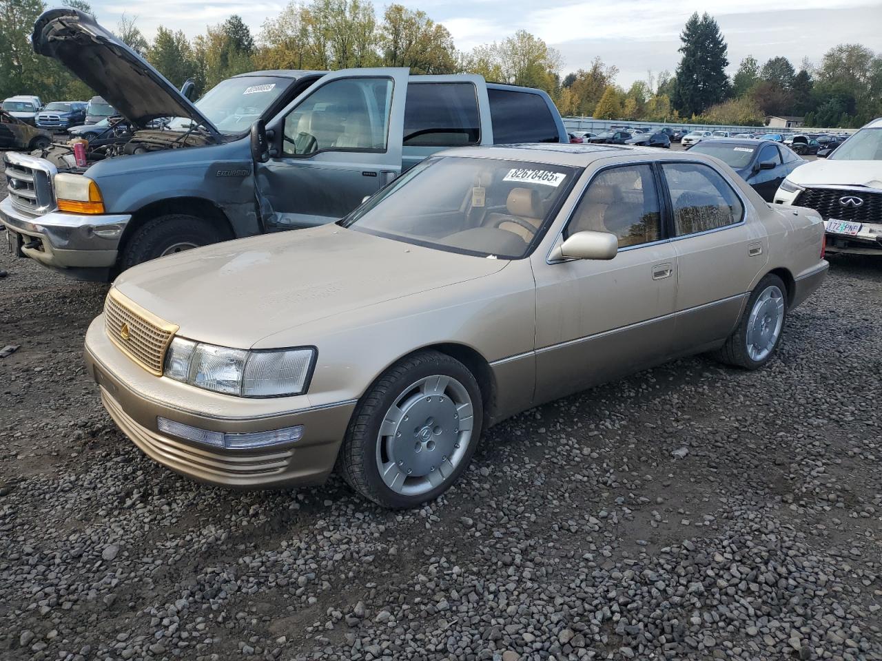 1993 Lexus LS 400, VIN JT8UF11E5P0163977 — Перед