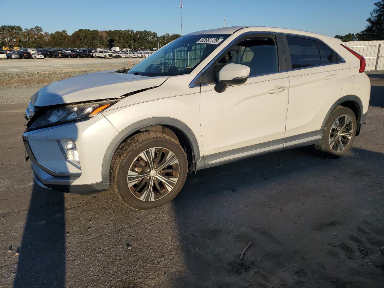 2018 Mitsubishi Eclipse Cross SE, VIN JA4AT5AA7JZ038090 — Front end